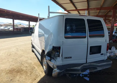 2002 Ford E-250 Commercial/Recreational z USA, uszkodzony, nr VIN 1FTNE24L42HA32378